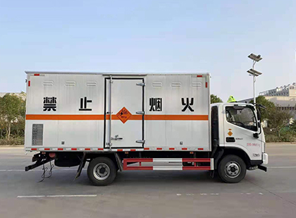 句容爆破器材运输车